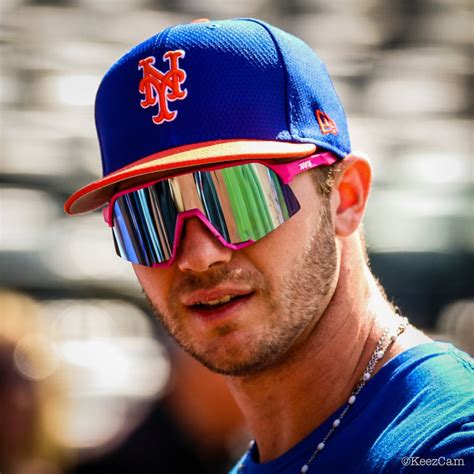 best sunglasses for baseball outfielders.